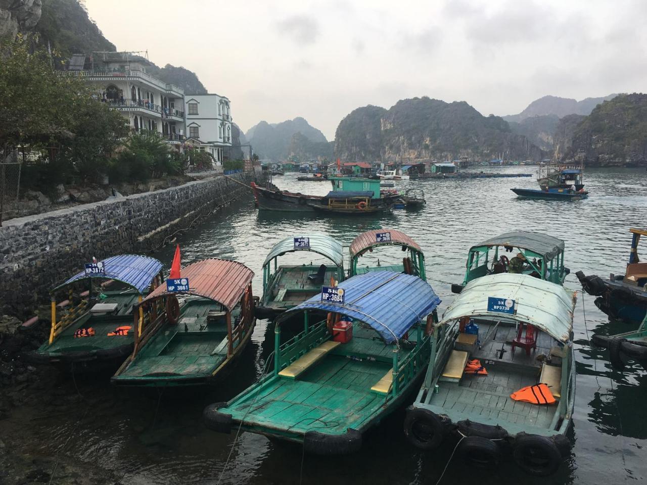 Nam Phuong Hotel Dong Khe Sau Exterior foto